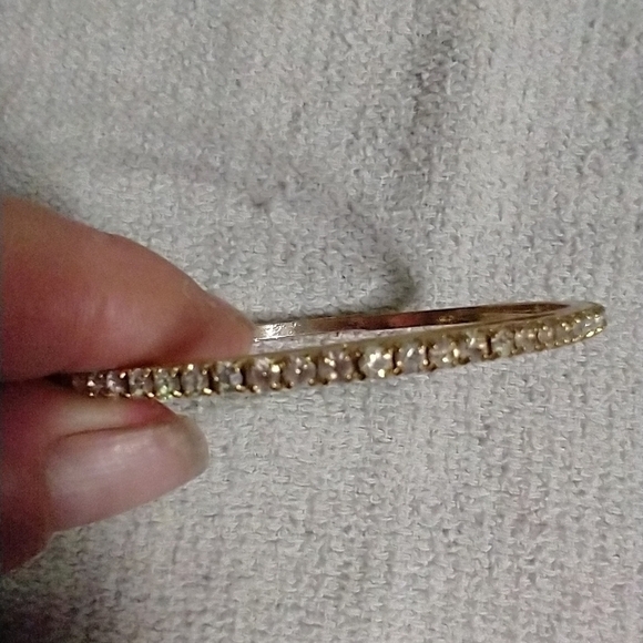 Goldtone crystal 🔮 bangle bracelet - Picture 1 of 4